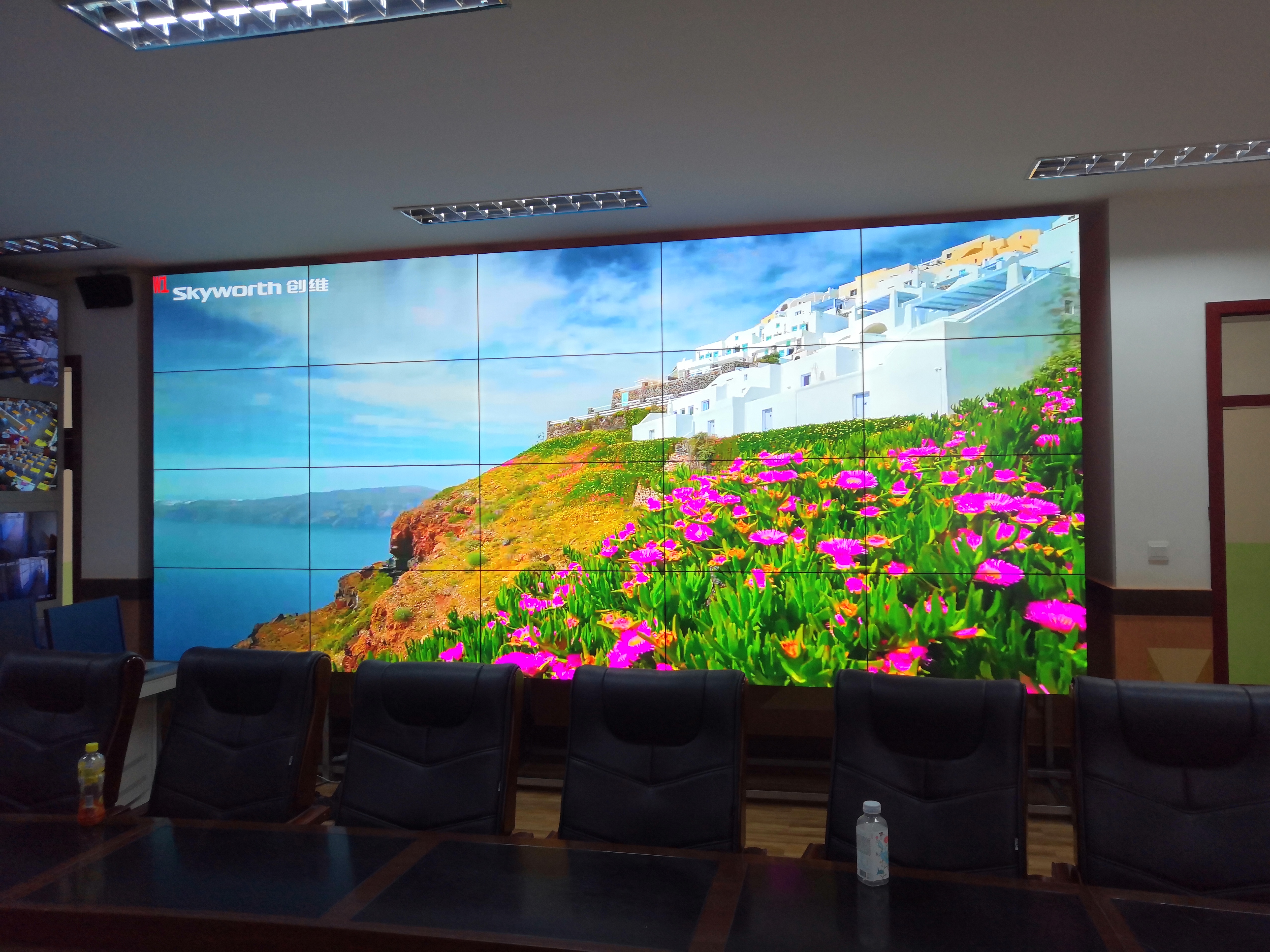 醫(yī)院掛號大廳裝LED屏后，投訴率下降40%！排隊叫號屏的隱藏管理哲學”